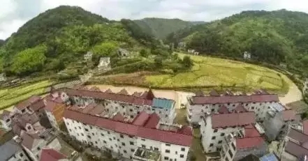 剛剛，2018中央一號文件發(fā)布，光伏扶貧助力致富