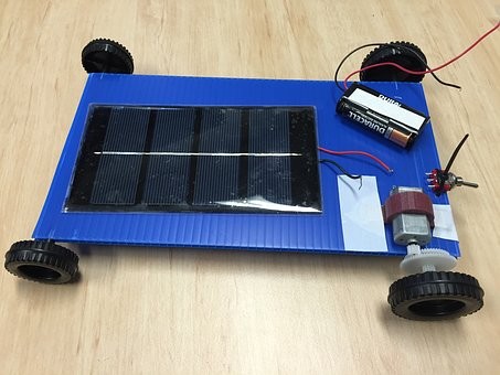 牽手紅旗 漢能太陽能汽車會更進一步嗎？