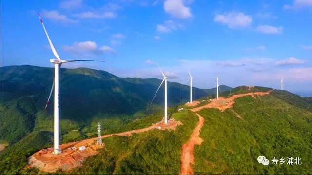 好一個(gè)龐然大物！欽州這個(gè)風(fēng)電站建成這樣啦！