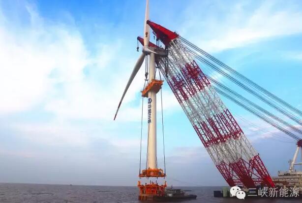 三峽新能源響水海上風(fēng)電場風(fēng)機吊裝如火如荼