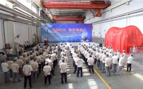 國內(nèi)最大功率海上半直驅(qū)永磁同步風(fēng)力發(fā)電機(jī)成功下線！