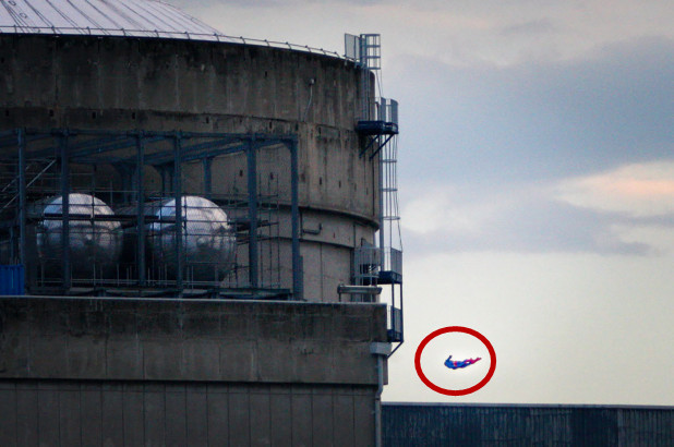 法國(guó)無人機(jī)撞核電站廢料池？！欲證明其脆弱