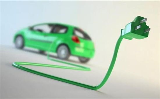 電動(dòng)車市半年考：“占號(hào)車”成為棄子，插混風(fēng)頭正勁