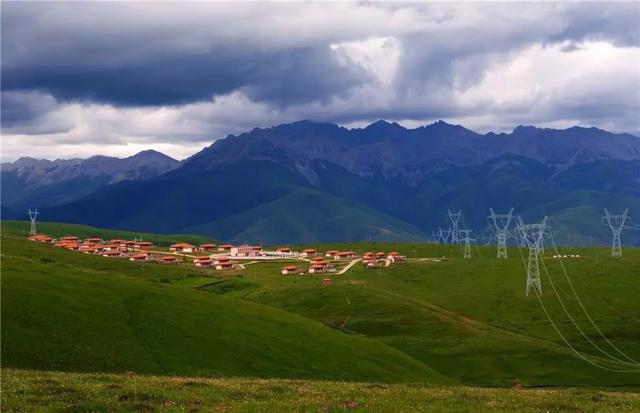 極限挑戰(zhàn)！這條“電力天路”正式投入運(yùn)營(yíng)